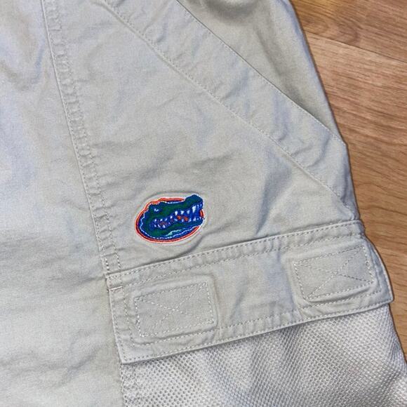 Columbia PFG University of Florida Gators Men's LG Fishing Shorts - Picture 2 of 5